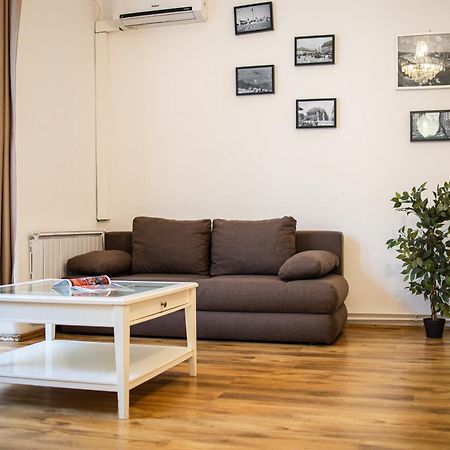Real Apartments Lovag Budapešť Exteriér fotografie