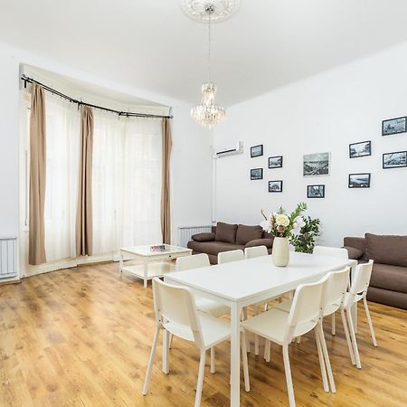 Real Apartments Lovag Budapešť Exteriér fotografie