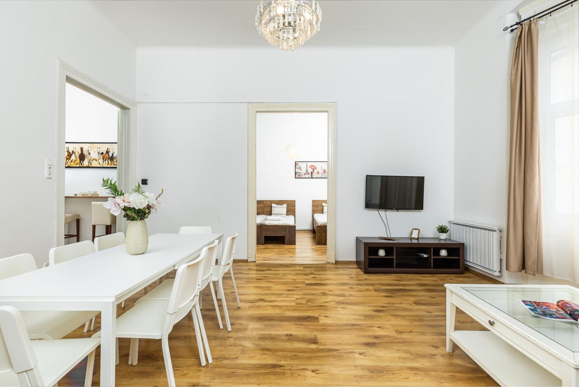 Real Apartments Lovag Budapešť Exteriér fotografie