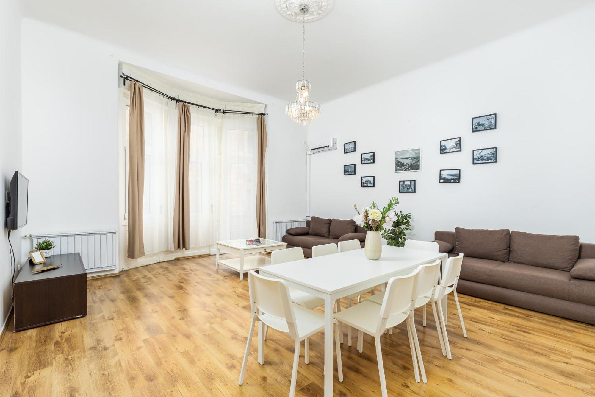 Real Apartments Lovag Budapešť Exteriér fotografie