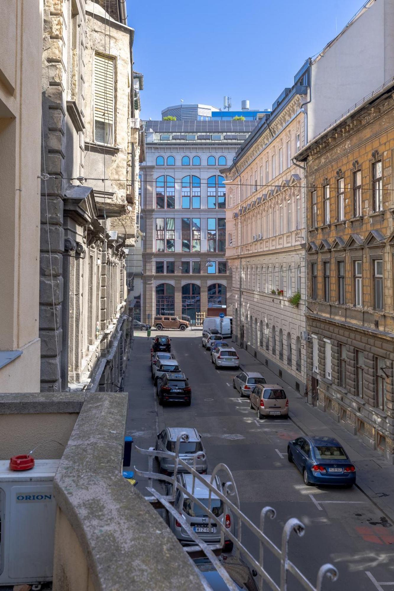 Real Apartments Lovag Budapešť Exteriér fotografie